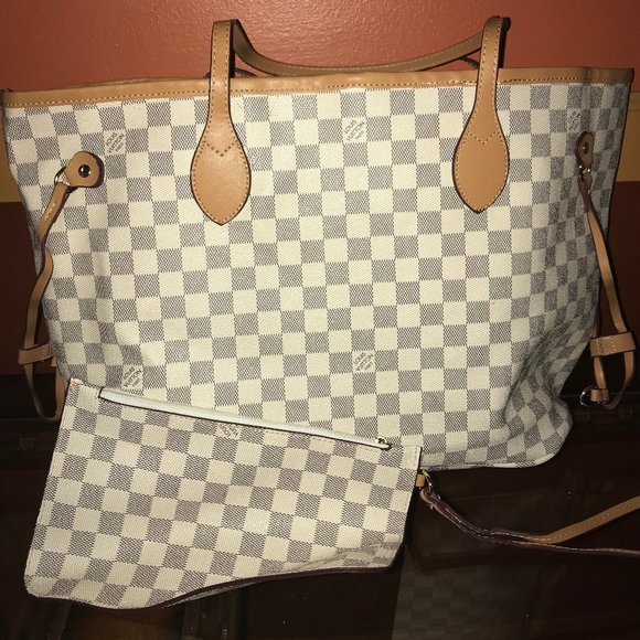 Monogram Purse - Picture 1 of 4